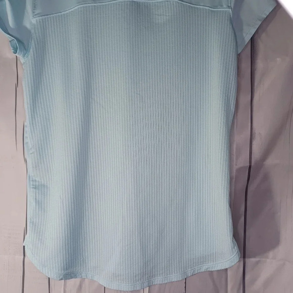 Under Armour shirt with mesh back - Picture 5 of 5
